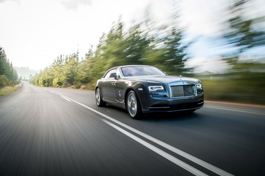  Rolls-Royce Dawn 2015 года  (UK) (фото 12 из 30)